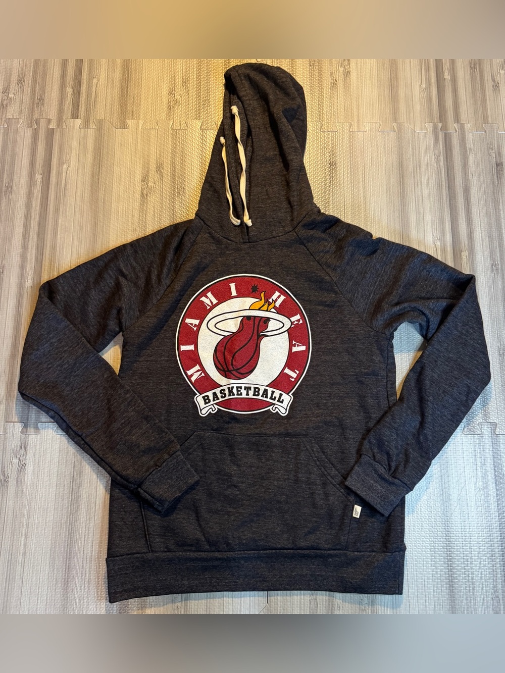 NWT Miami Heat Blue 84 NBA Basketball Women’s‎ Pull Over Hoodie